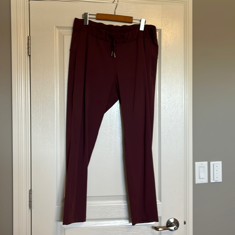 EUC Red On the Fly pant, size 10